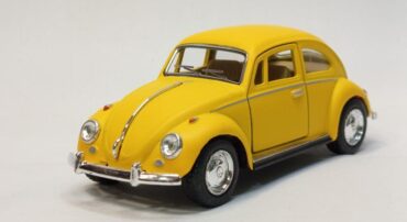 (رنگ مات) ماکت فلزی ماشین فولکس کینسمارت زرد (Volkswagen Classical Beetle BY KINSMART)