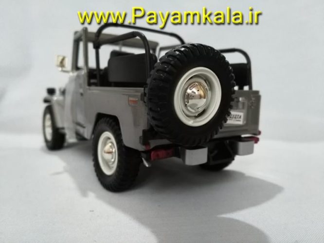 ماکت تویوتا لندکروزر قدیمی بزرگ 1:24 (TOYOTA FJ40 1960-1984 BY MOTORMAX) سری پلاتینیوم