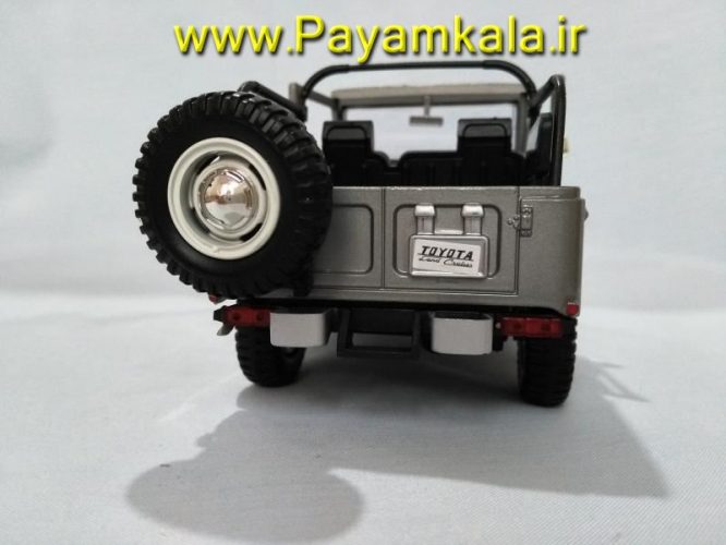 ماکت تویوتا لندکروزر قدیمی بزرگ 1:24 (TOYOTA FJ40 1960-1984 BY MOTORMAX) سری پلاتینیوم