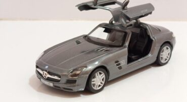 ماکت ماشین اسباب بازی مرسدس بنز (MERCEDES-BENZ SLS AMG BY KINSMART) نوک مدادی