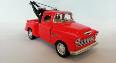 ماکت ماشین اسباب بازی وانت شورلت جرثقیل دار (1955 CHEVY 3100 STEPSIDE TOW TRUCK)