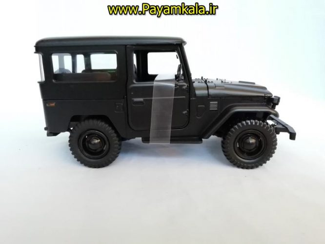 ماکت ماشین فلزی قدیمی تویوتا اف جی کروزر 1:24 (TOYOTA FJ40 BY MOTORMAX) سری پلاتینوم