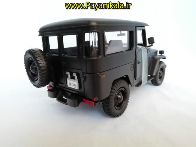 ماکت ماشین فلزی قدیمی تویوتا اف جی کروزر 1:24 (TOYOTA FJ40 BY MOTORMAX) سری پلاتینوم