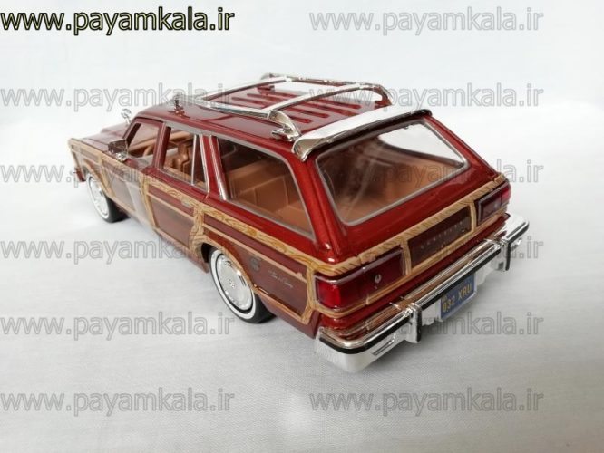 ماشین فلزی کرایسلر لبارون 1:24 (CHRYSLER LEBARON TOWN & COUNTRY BY MOTORMAX 1979) قهوه ای