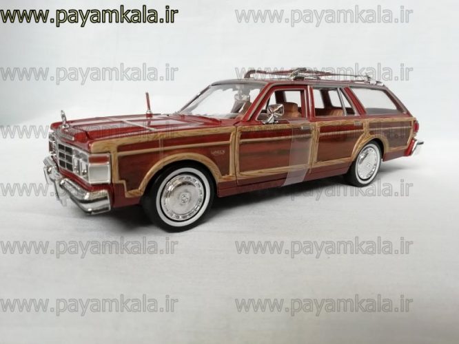 ماشین فلزی کرایسلر لبارون 1:24 (CHRYSLER LEBARON TOWN & COUNTRY BY MOTORMAX 1979) قهوه ای