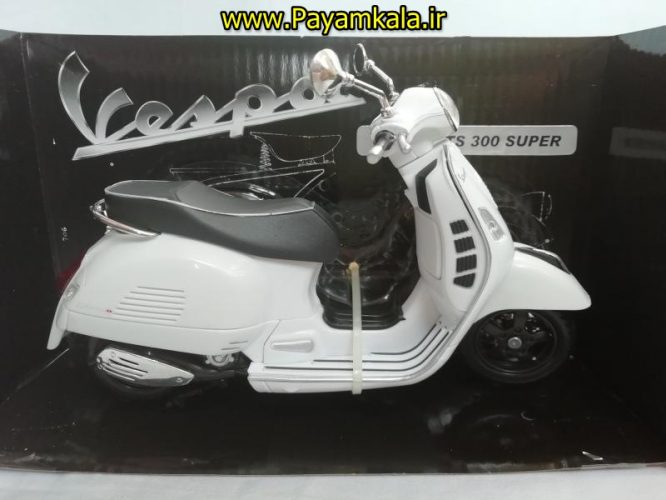 ماکت فلزی موتورسیکلت وسپا (VESPA GTS 300 SUPER BY NEWRAY 1:12) سفید