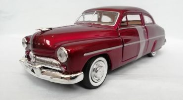 ماشین فلزی مرکوری کوپه (1:24) ( MERCURY COUPE 1949 ) آلبالویی