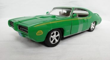 ماشین فلزی پونتیاک جی تو (1:24)(pontiac gto 1969)