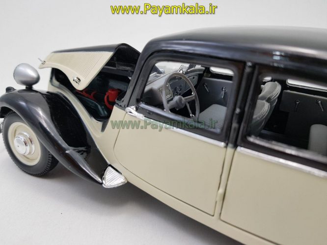 ماشین فلزی سیتروئن بزرگ (Citroen 15CV 6 Cyle 1952 Maisto) (1:18) مشکی سفید