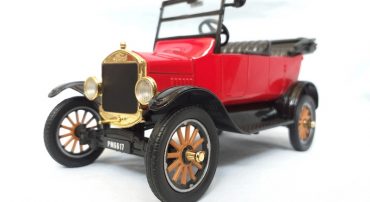 ماکت فلزی فورد بزرگ (1:24)(FORD 1925 MODEL TOURING BY MOTORMAX) قرمز