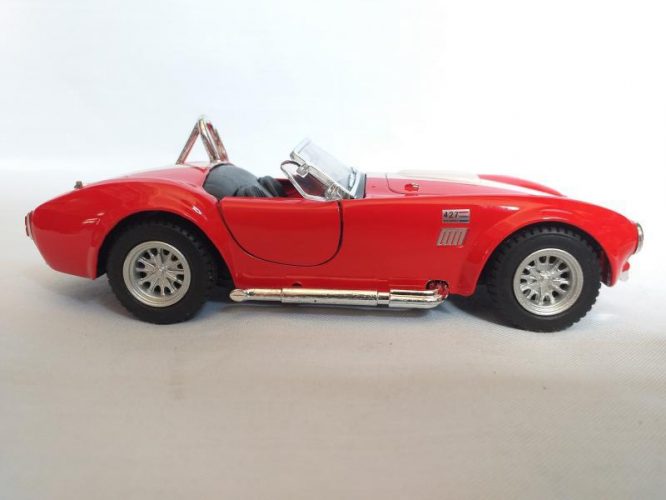 ماشین فلزی کبری(SHELBY COBRA 427 S/C 1965 BY KINSMART) قرمز