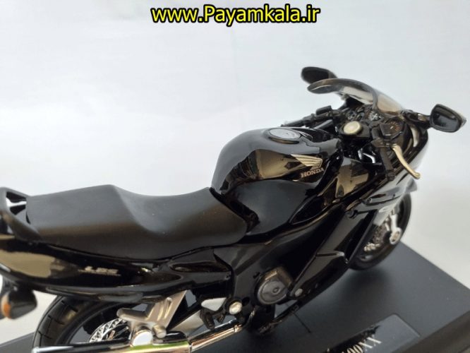 ماکت فلزی موتورسیکلت  هوندا(1:18)(HONDA CBR1100XX BY MAISTO)