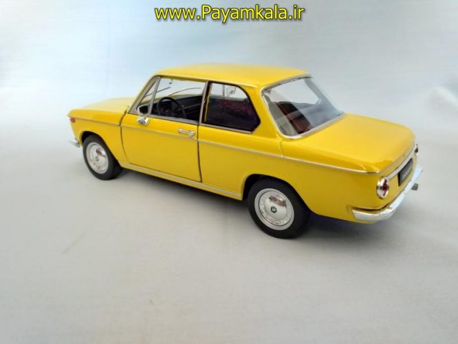 ماکت ب ام و 2002 (بی ام دبلیو BMW) بزرگ 1:24 ساخت WELLY (رنگ زرد)