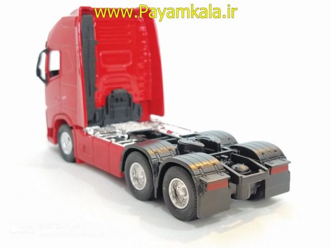 ماشین اسباب بازی تریلی ولوو(VOLVO FH) ساخت WELLY قرمز(1:64)