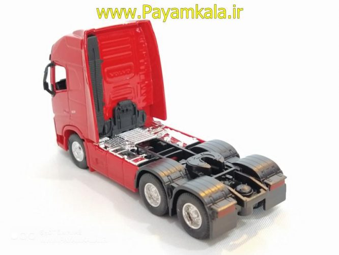 ماشین اسباب بازی تریلی ولوو(VOLVO FH) ساخت WELLY قرمز(1:64)