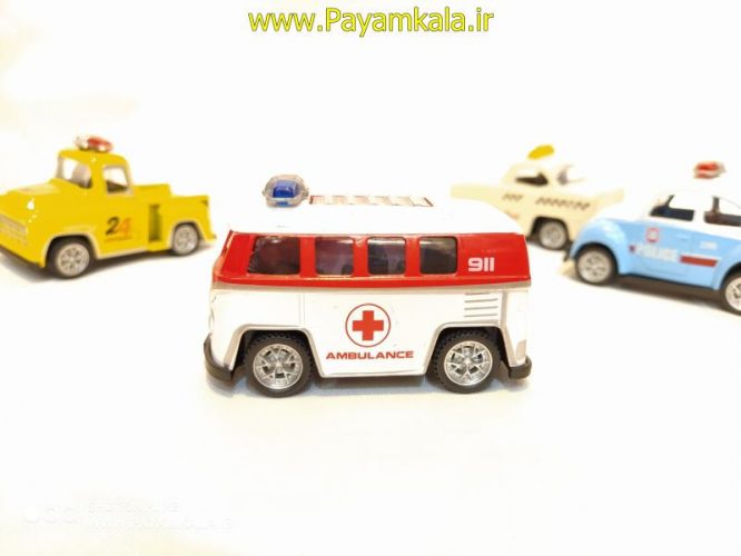 ماشین اسباب بازی آمبولانس فانتزی (DS TOYS)