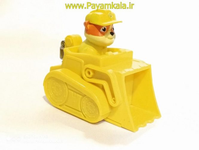 اسباب بازی سگ نگهبان با ماشین زرد