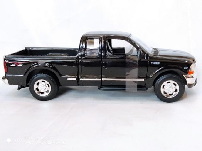 ماکت وانت فورد 1:24 (FORD F-350)مشکی WELLY