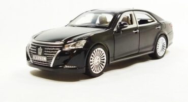 تویوتا کراون (TOYOTA CROWN XLG)(1:24) مشکی