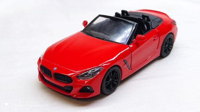 ماشین فلزی ب ام و (BMW Z4 KINSMART)