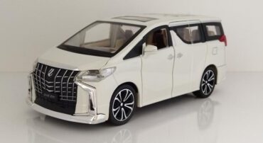 ماشین فلزی ون تویوتا (TOYOTA HYBRID)(CHEZHI 1:24) سفید