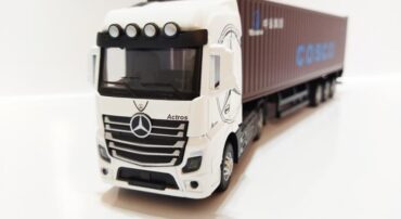 ماکت تریلی بنز آکتروس کانتینردار (ACTROS-JG2602) سفید