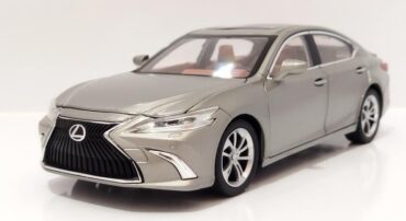 ماکت لکسوس (LEXUS ES-300 BY JLF)(1:24) طوسی