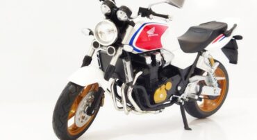 ماکت موتورسیکلت هوندا سی بی (HONDA CB1300SF)(AUTOMAXX 1:12) سفید