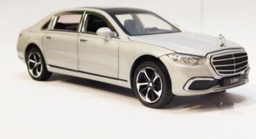 ماشین فلزی مرسدس بنز اس کلاس (BENZ S-CLASS)(1:24) نقره ای