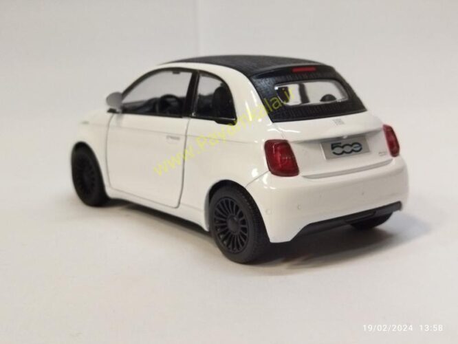 Metal car Fiat 500 (FIAT 500 KINSMART) (KT5440 1:28) white