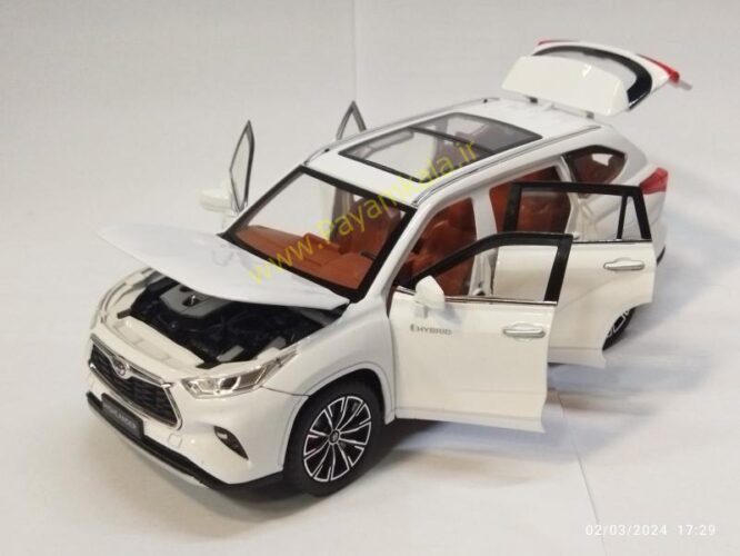 ماکت تویوتا هایلندر (TOYOTA HIGHLANDER 1:24 JFL) سفید