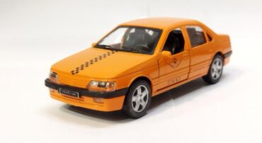 ماشین اسباب بازی پژو 405 تاکسی نارنجی