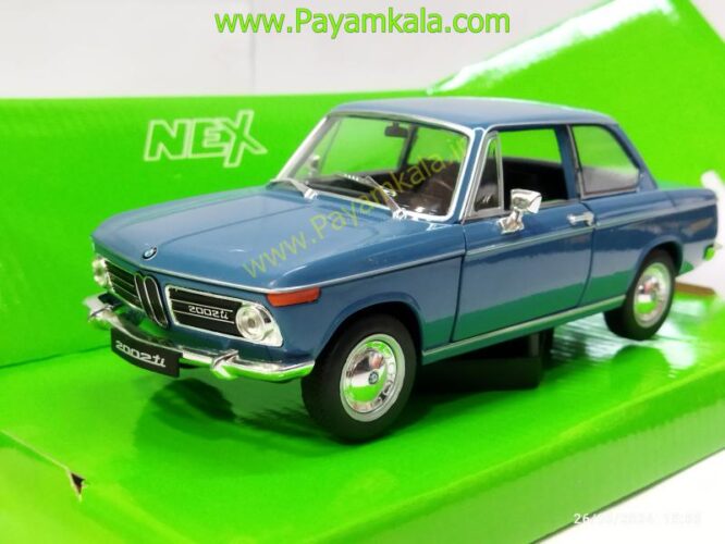 ماکت ماشین ب ام و 2002 (BMW 2002 1:24 WELLY) آبی