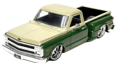 ماکت شورلت وانت (CHEVROLET C10 1969 STEPSIDE JADA)(1:24)