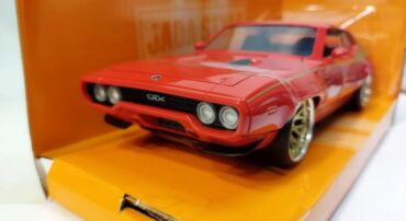 ماکت پلیموت (PLYMOUTH 1972 GTX JADA)(1:24) قرمز