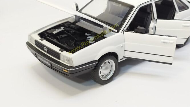 فولکس واگن سانتانا (VW SANTANA 1:24) سفید