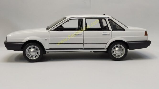 فولکس واگن سانتانا (VW SANTANA 1:24) سفید