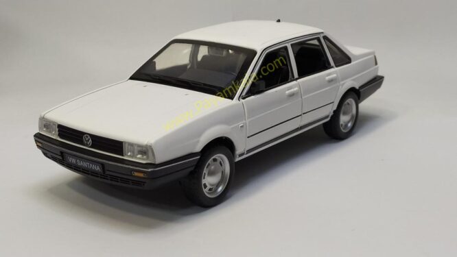 فولکس واگن سانتانا (VW SANTANA 1:24) سفید