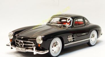 ماشین فلزی مرسدس بنز (BENZ 300SL CHEZHI) (1:24) مشکی