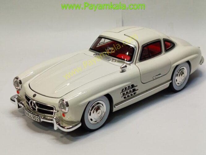 ماشین فلزی مرسدس بنز (BENZ 300SL CHEZHI) (1:24) سفید