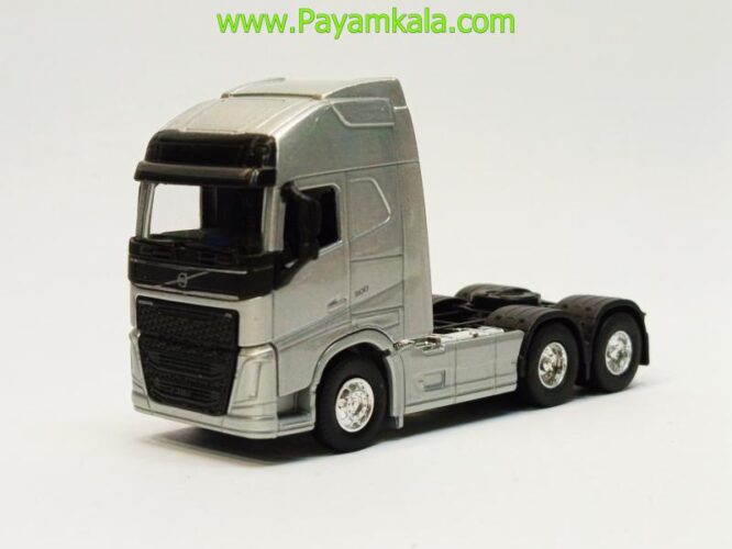 ماکت تریلی ولوو (VOLVO FH 1:64 WELLY) نقره ای