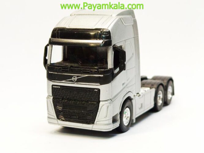 ماکت تریلی ولوو (VOLVO FH 1:64 WELLY) نقره ای