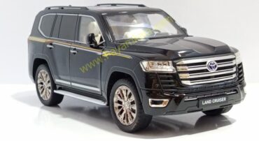 ماشین فلزی تویوتا لندکروز (TOYOTA LANDCRUISER CHEZHI 1:18)(8052) مشکی