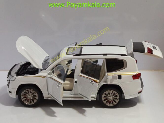 ماشین فلزی تویوتا لندکروز (TOYOTA LANDCRUISER CHEZHI 1:18)(8052) سفید