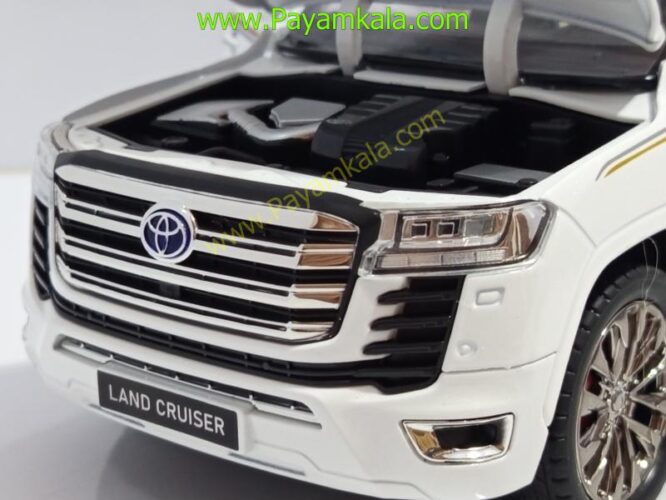 ماشین فلزی تویوتا لندکروز (TOYOTA LANDCRUISER CHEZHI 1:18)(8052) سفید