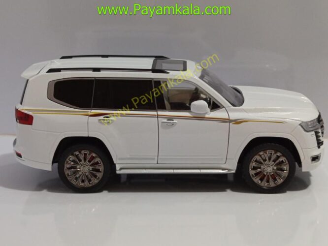 ماشین فلزی تویوتا لندکروز (TOYOTA LANDCRUISER CHEZHI 1:18)(8052) سفید