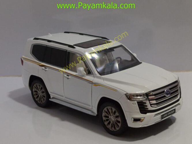 ماشین فلزی تویوتا لندکروز (TOYOTA LANDCRUISER CHEZHI 1:18)(8052) سفید