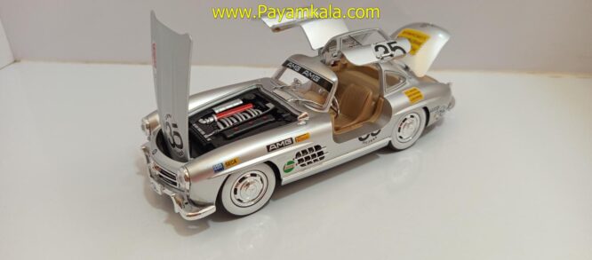 ماشین فلزی مرسدس بنز (BENZ 300SL JFL) (1:24) نقره ای رالی