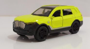 ماشین فلزی ب ام و X7 کوچک (BMW 1:48)(4341C) زرد