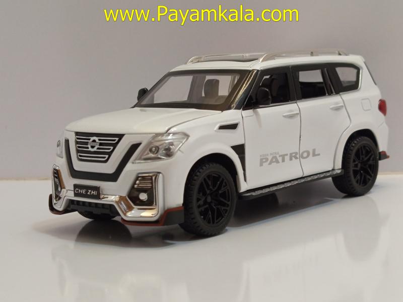 ماکت فلزی نیسان پاترول سفید (NISSAN PATROL 1:24) برند CHEZHI | دودزا، موزیکال، چراغدار، عقبکش و 6 درب بازشو